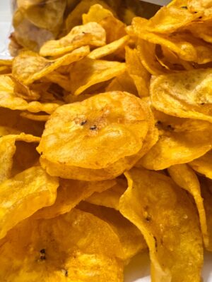 Chips de banane plantain – Sucrées/salées, le snack africain par excellence (150g)