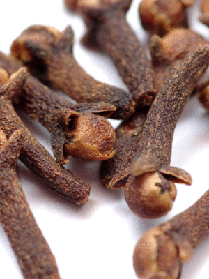 Clous de girofles (entiers)